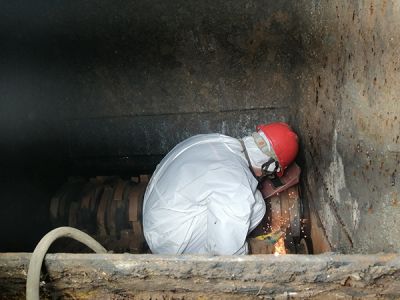 奮斗者的心聲 — 記四川天源達(dá)環(huán)?？萍加邢薰緳C(jī)修工王德成